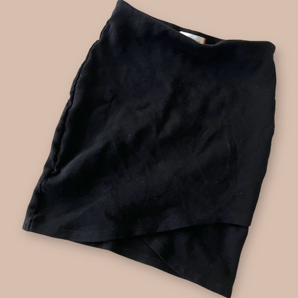 aritzia sunday best black mini skirt size xxs - Picture 2 of 4
